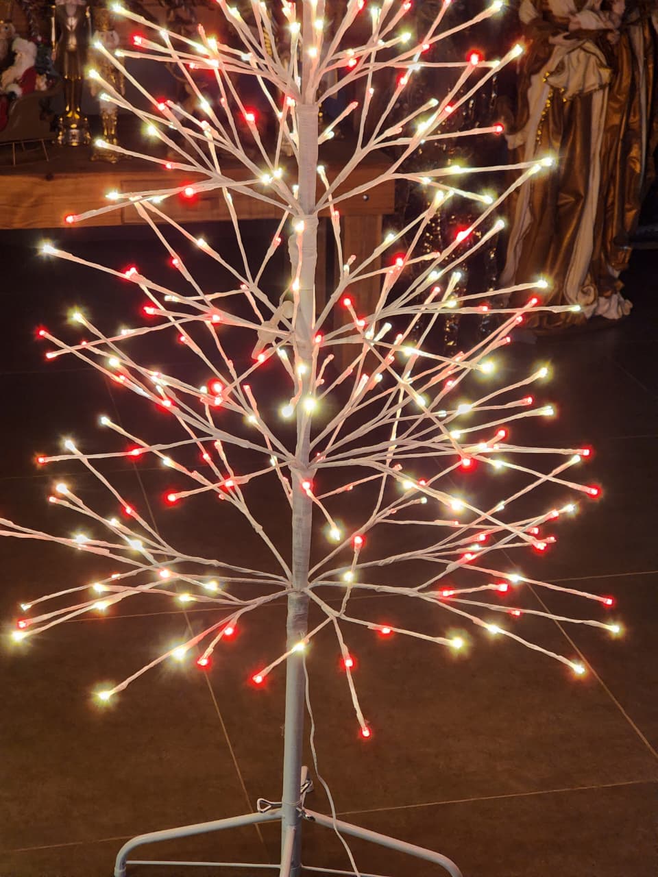 ÁRVORE DE LED COM 360 LEDS 170CM VERMELHA E BRANCO BIVOLT
