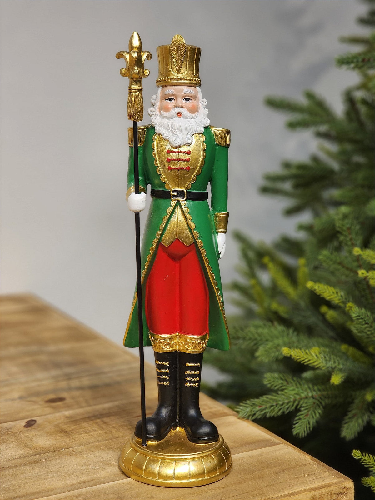SOLDADO PAPAI NOEL EM RESINA VERDE E VERMELHO 40CM