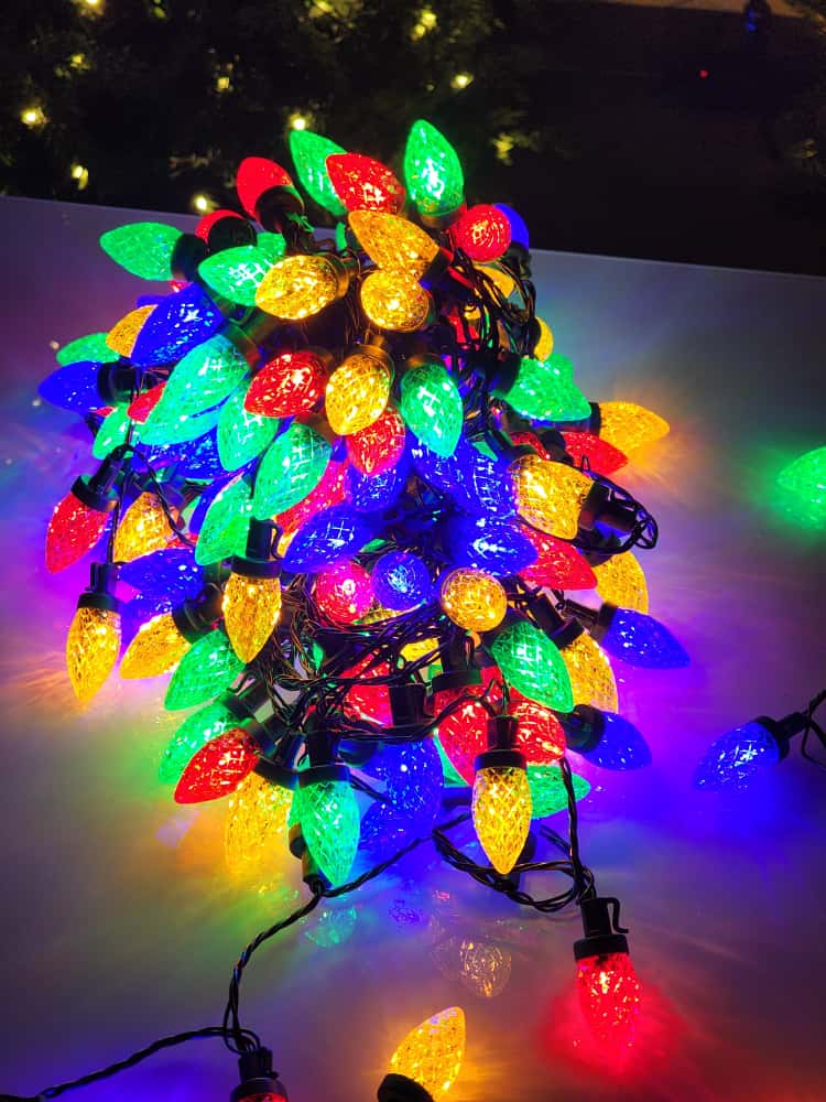 PISCA CORDÃO LUZ AMERICANA 200 LÂMPADAS 20 METROS COLORIDO 8 FUNÇÕES BIVOLT