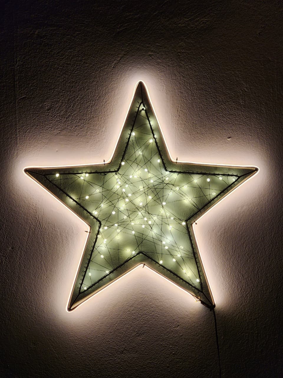 ESTRELA DECORATIVA COM LED WARM USO INTERNO E EXTERNO 35CM BIVOLT