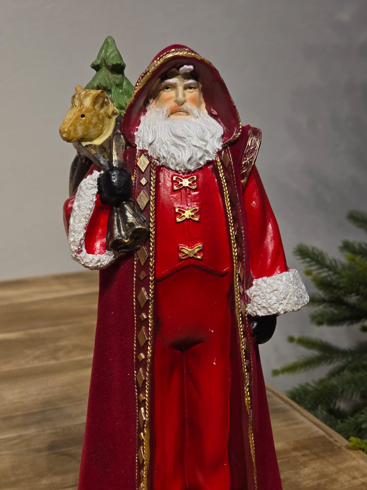 PAPAI NOEL VELUDO VERMELHO EM RESINA 29CM