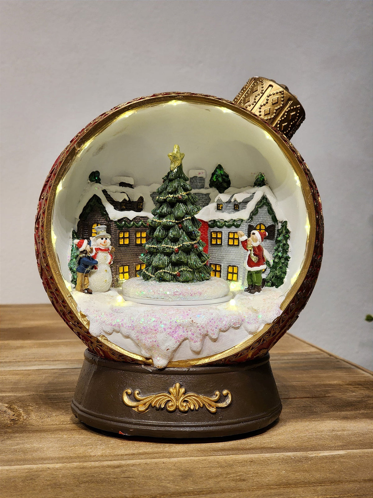 CENÁRIO NATALINO NA BOLA EM RESINA 23CM