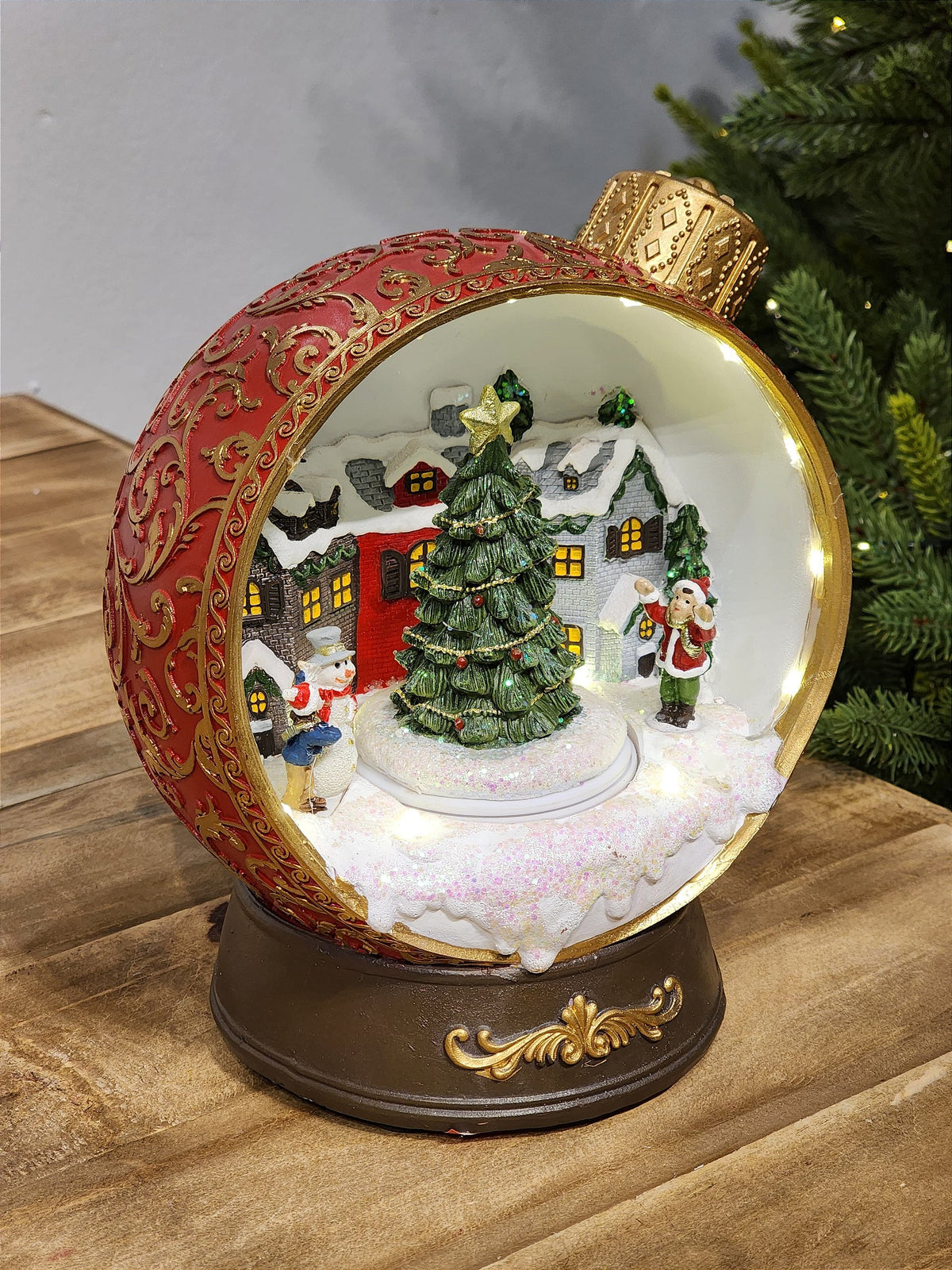 CENÁRIO NATALINO NA BOLA EM RESINA 23CM