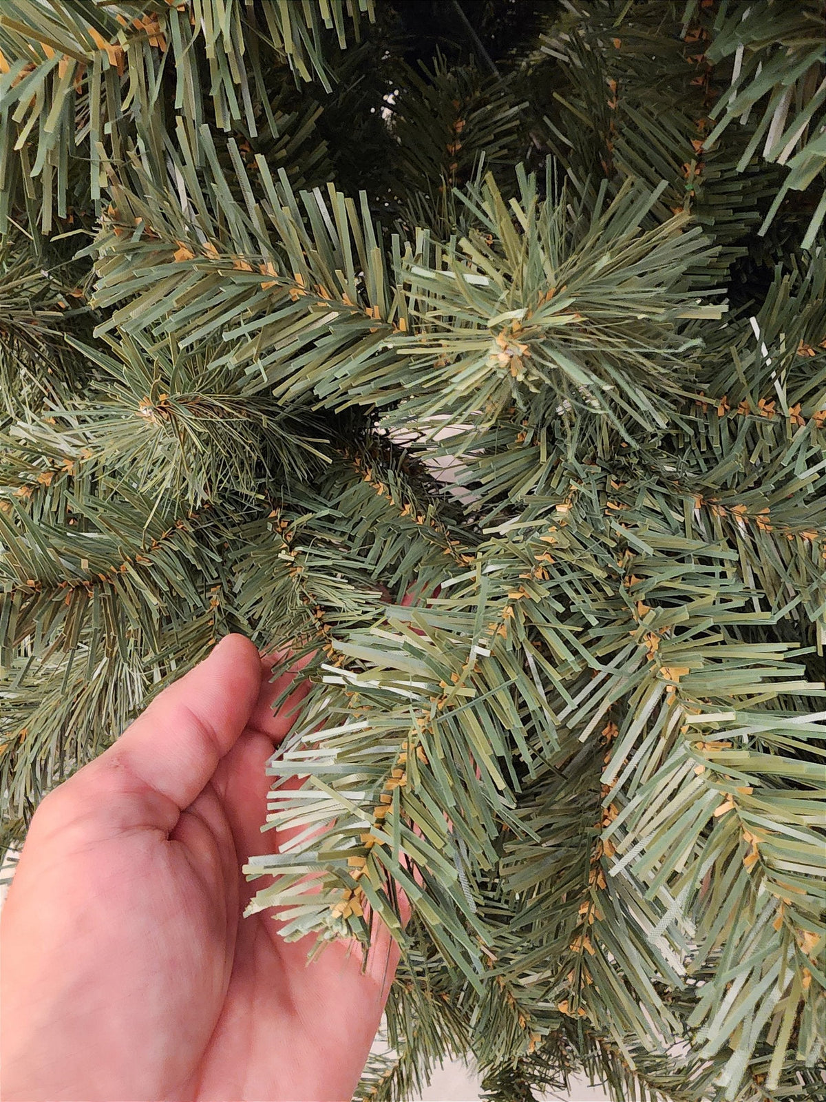 ÁRVORE TRADICIONAL IPANEMA 1.100 GALHOS 2,10CM