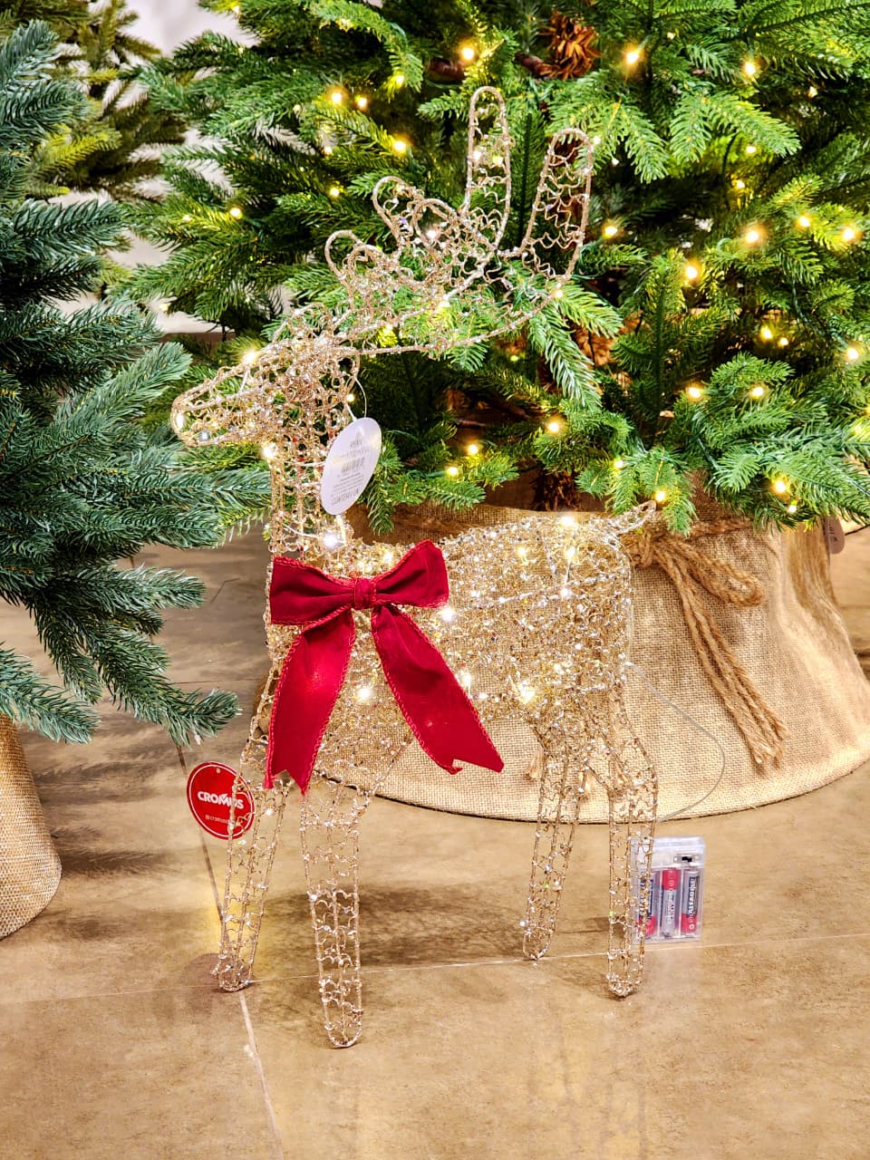 RENA EM PÉ ARAMADA COM LED E LAÇO CHAMPANHE 40CM